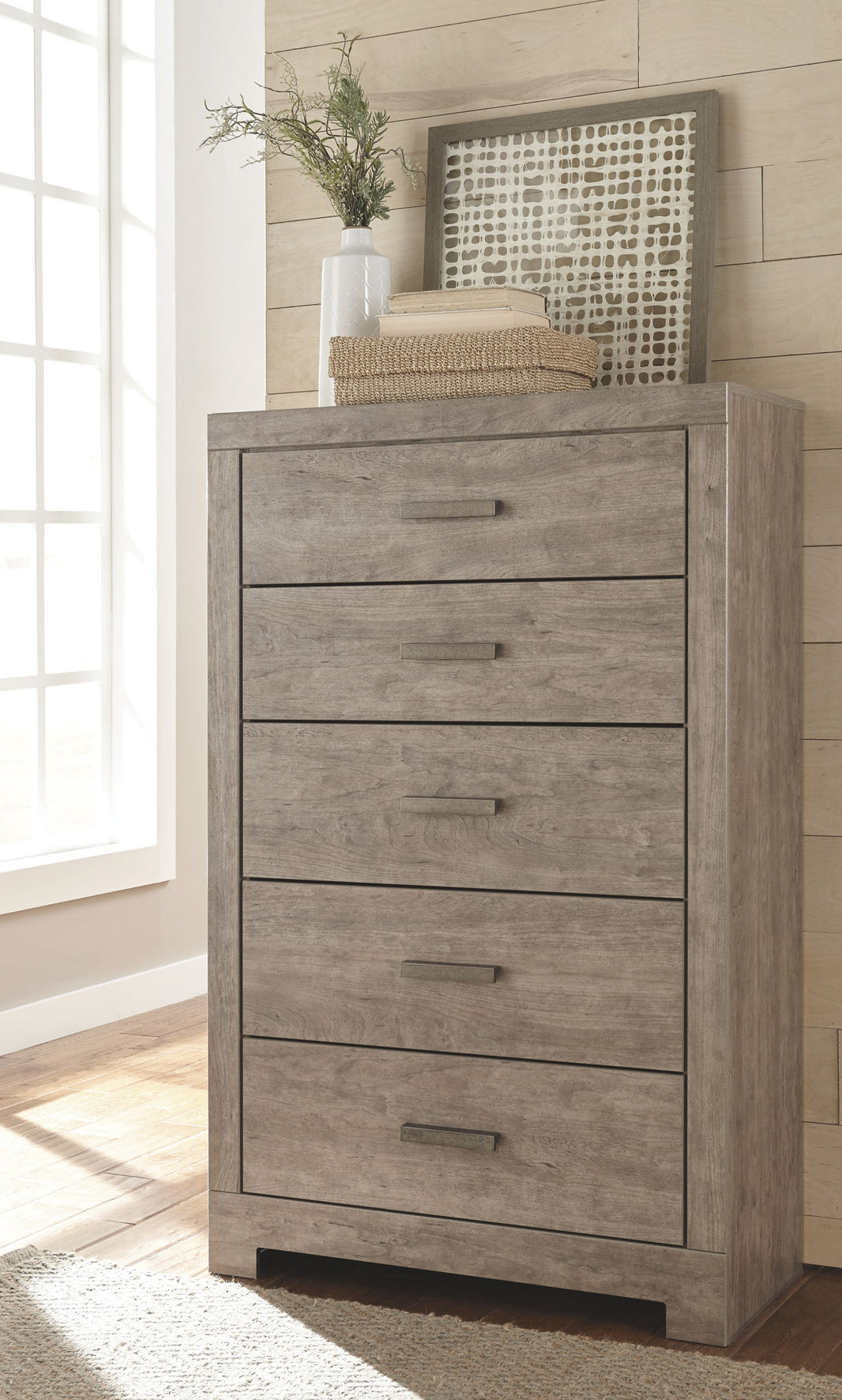 Culverbach - Five Drawer Chest - Gray