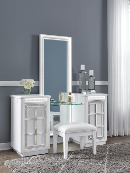 Chalanna - Vanity With Mirror - White, alternate view 2 with solid wood