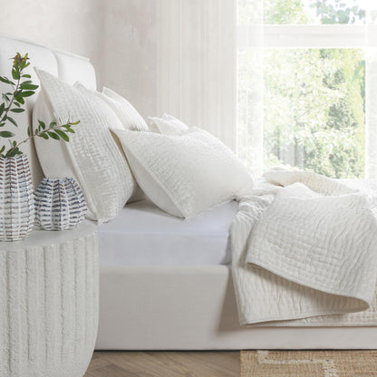 Bari - Velvet Quilt - Cloud