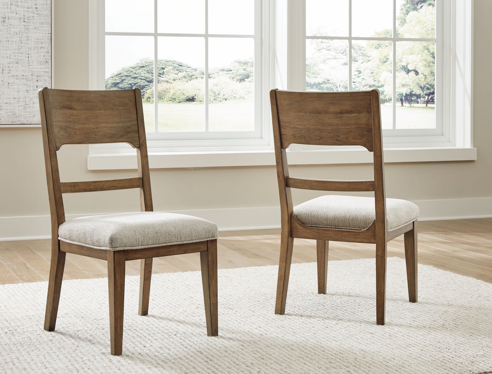 Cabalynn - Dining Room Set, alternate view 7