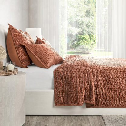 Bari - Velvet Quilt Set