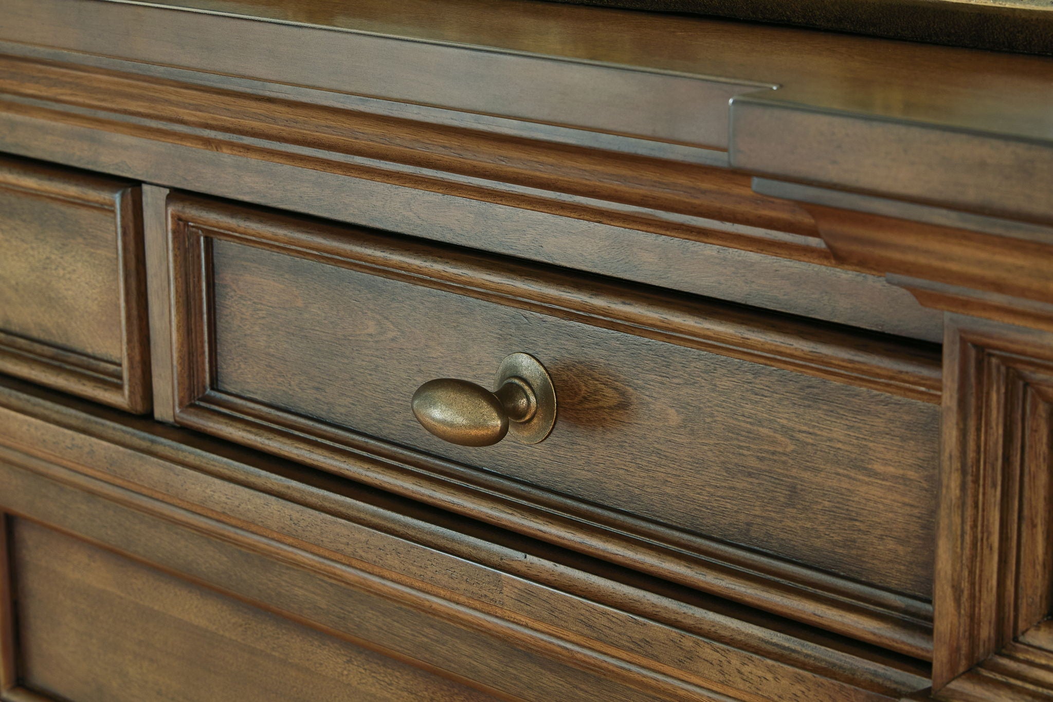 Frantanna - Dresser, alternate view 4