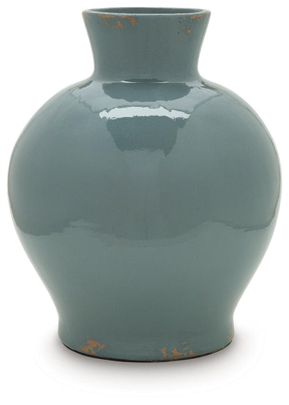 Giliburgh Vase, gallery image 2