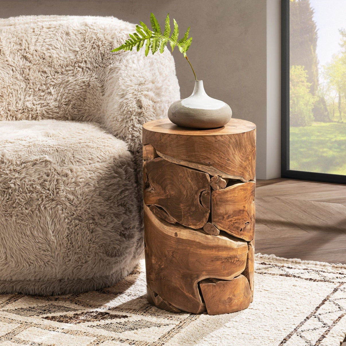 Rhea - Round Table, alternate view 4 with solid wood