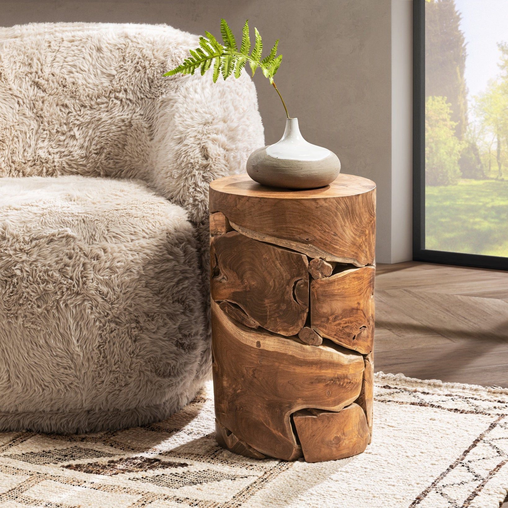 Rhea - Round Table, alternate view 4 with solid wood