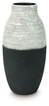 Girtha - Vase