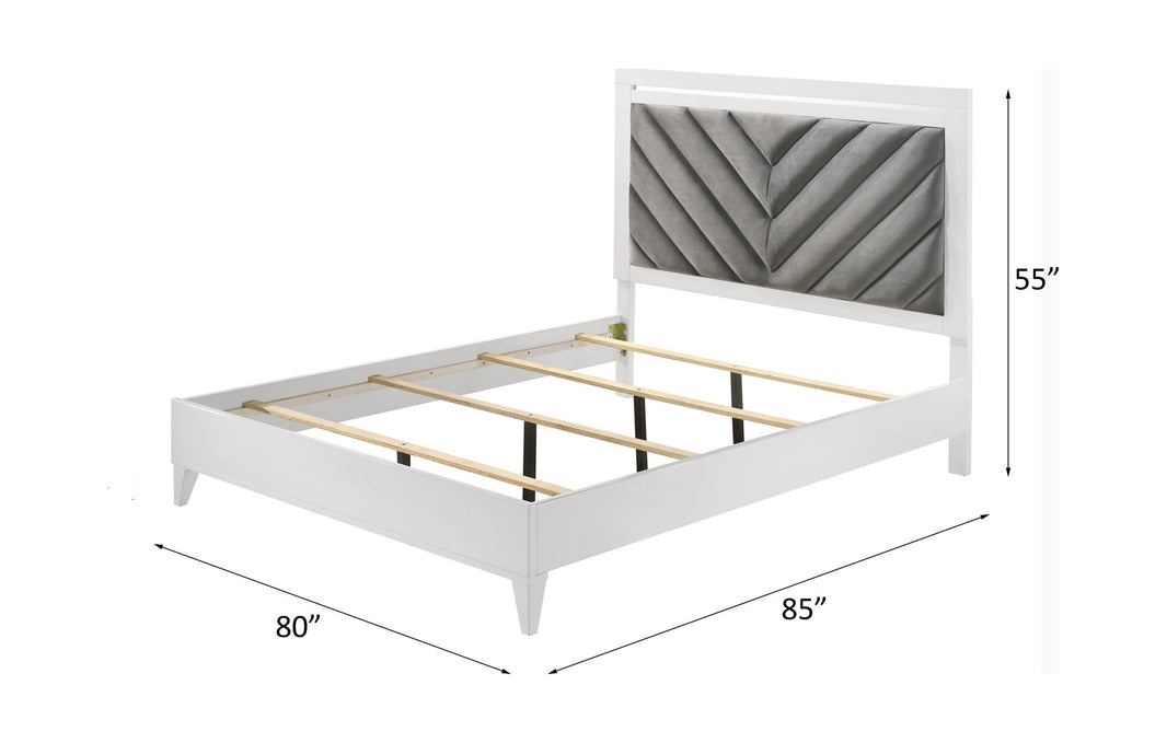 Chelsie - Bed