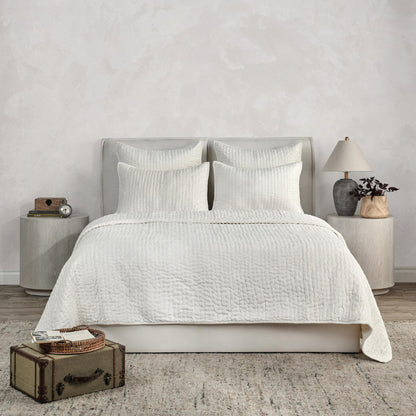 Bari - Velvet Quilt - Cloud