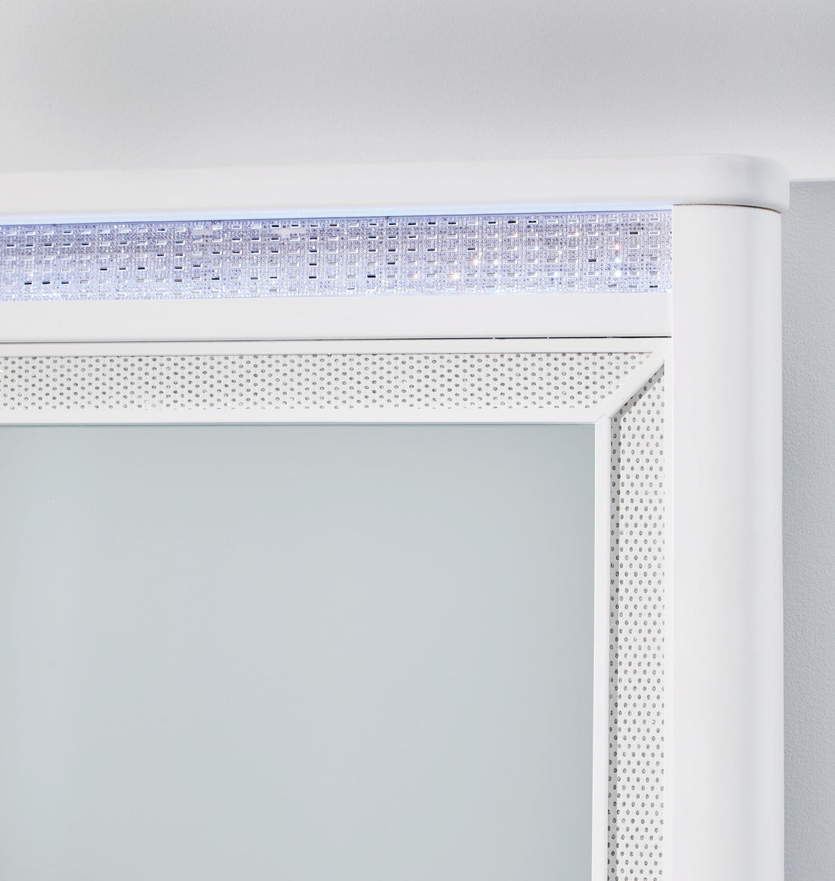 Chalanna - Dresser And Mirror - White, alternate view 5 with solid wood