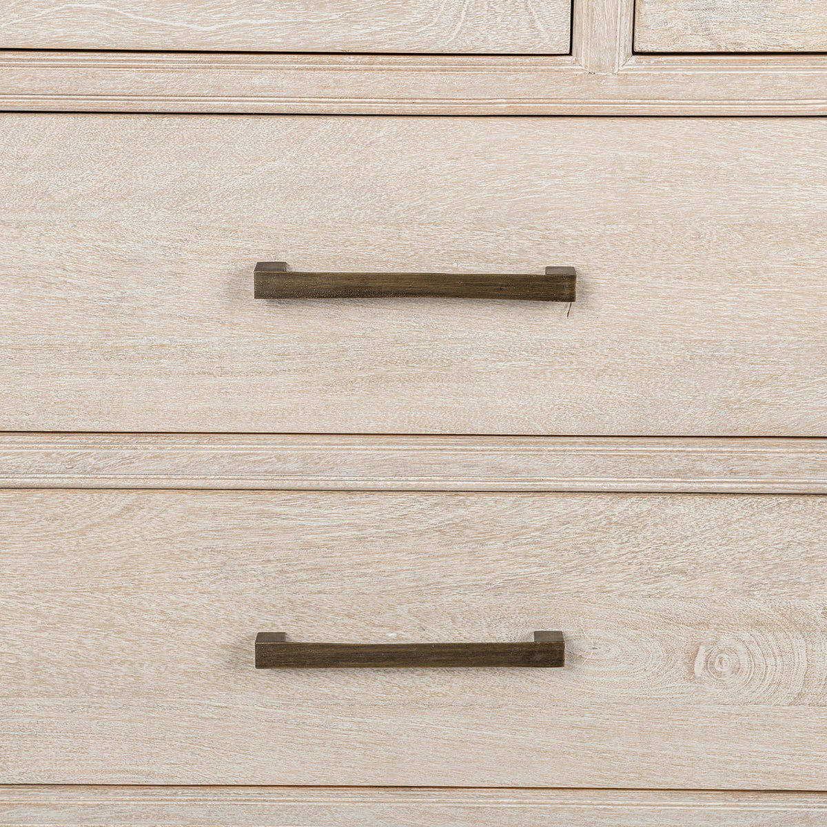 Westmont - 9 Drawers Dresser - Creamwood, alternate view 4 with metal