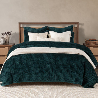 Bari - Velvet Quilt - Emerald
