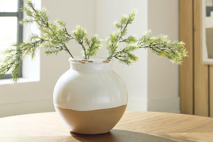 Vercott Vase, gallery image 6