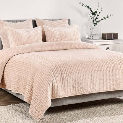 Bari - Velvet Quilt