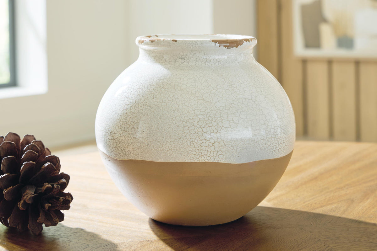 Vercott Vase, gallery image 7