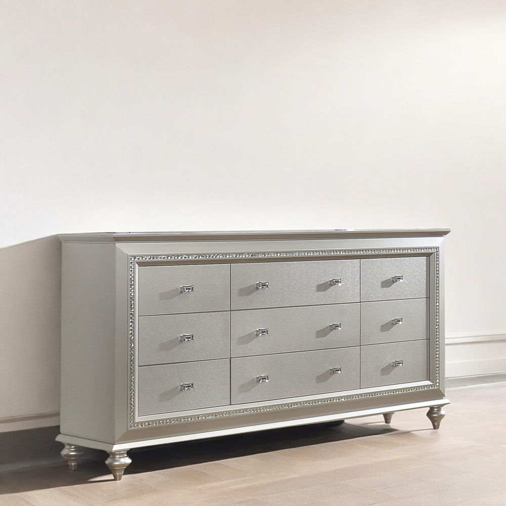 Kaitlyn - Dresser, alternate view 10 with metal