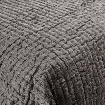 Bari - Velvet Quilt - Desert