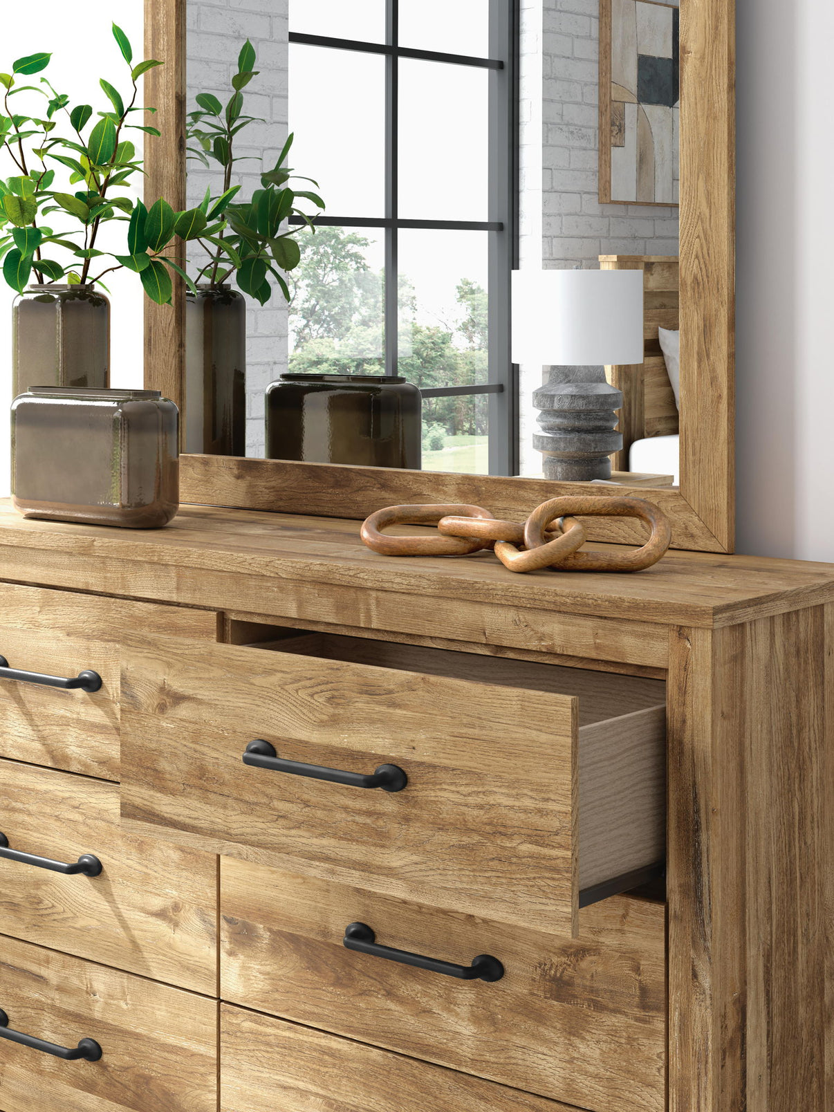 Maystonna - Six Drawer Dresser, alternate view 9