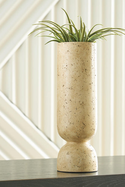 Bryons Vase, gallery image 5