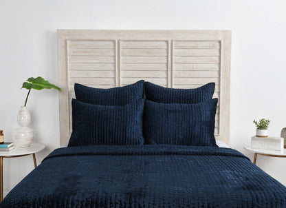 Bari - Velvet Quilt