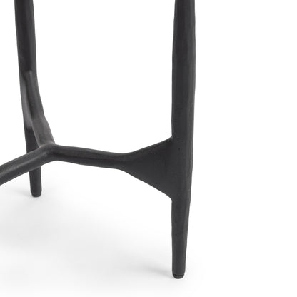 Luka - Round Table, alternate view 8