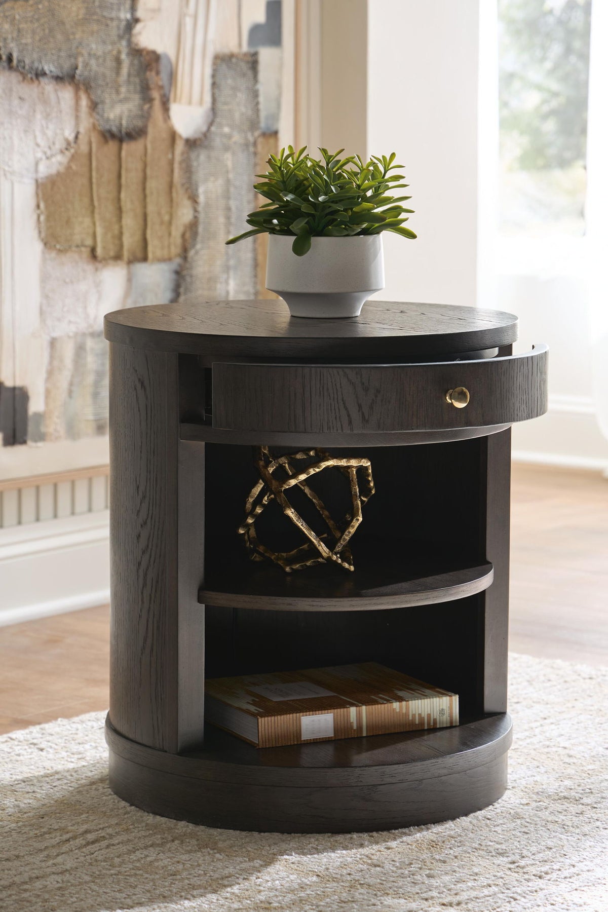 Leighmour Accent Table Dark Brown, gallery image 7