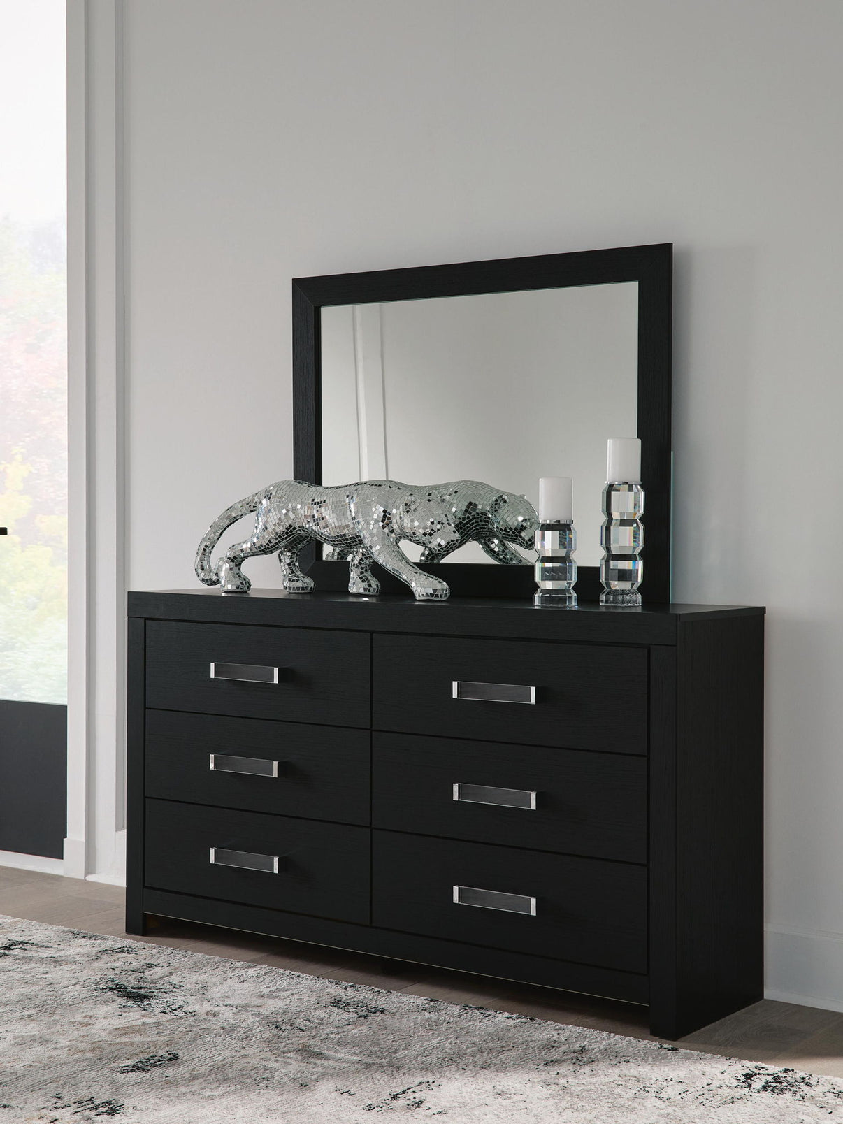 Maeling - Six Drawer Dresser, alternate view 16