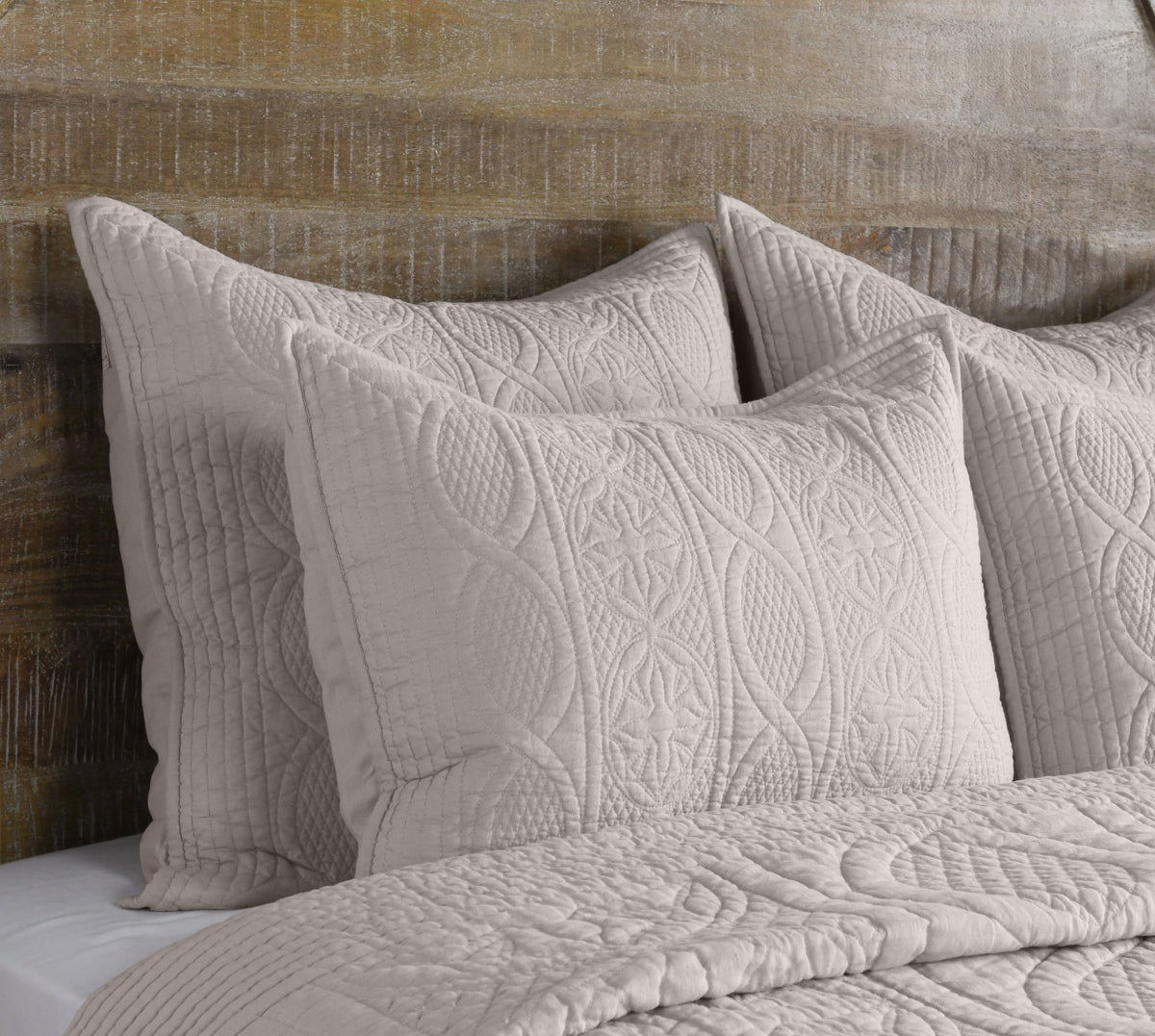 Anessa - Quilt - Villa - 13