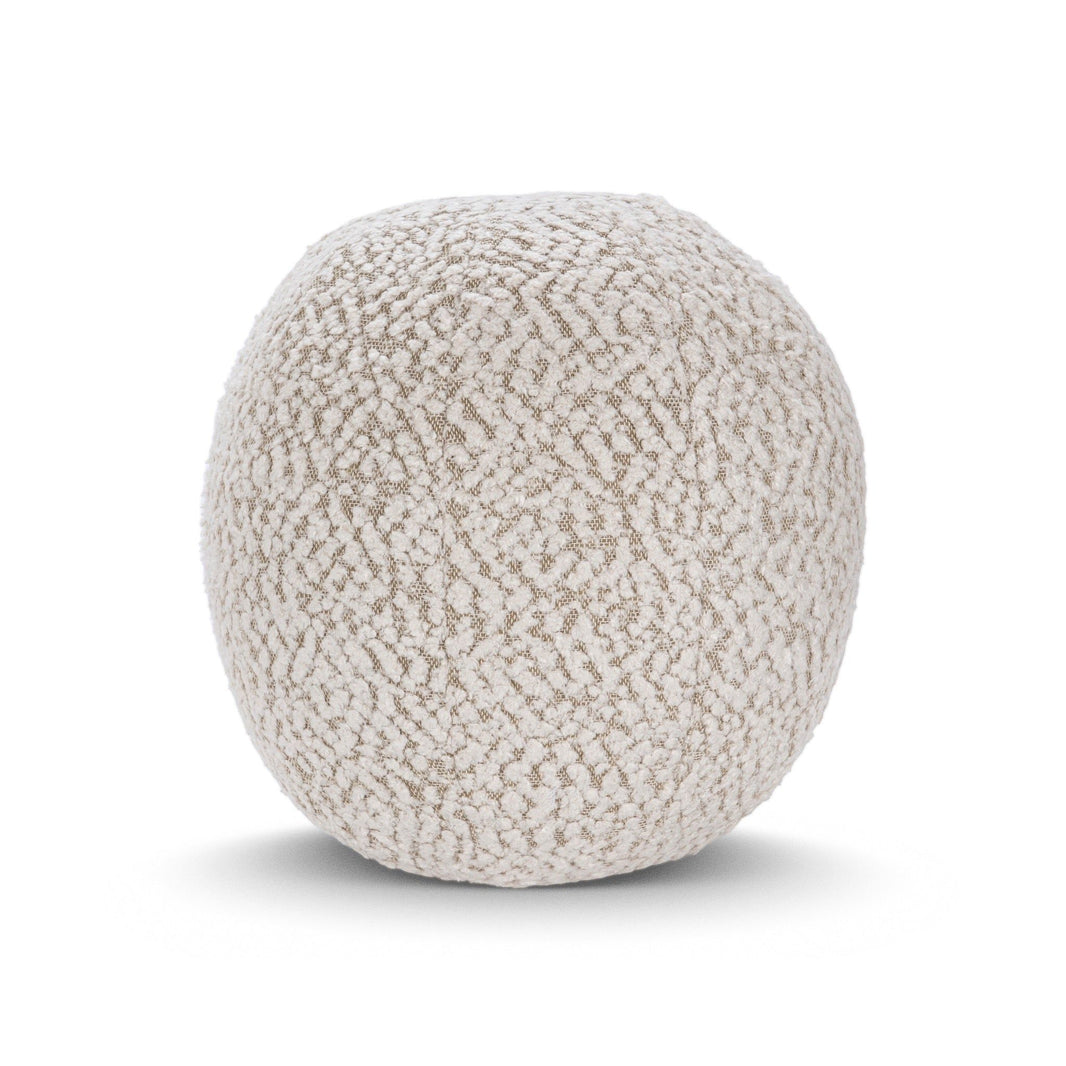 Villa Classics - Maris Round Pillow - Ivory / Natural
