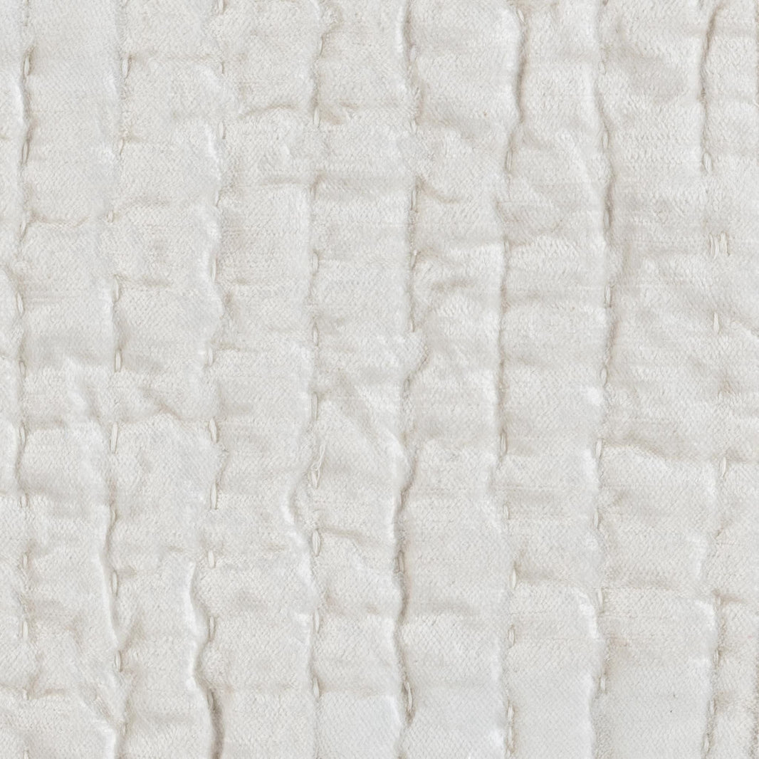 Bari - Velvet Quilt - Cloud - Villa - 2