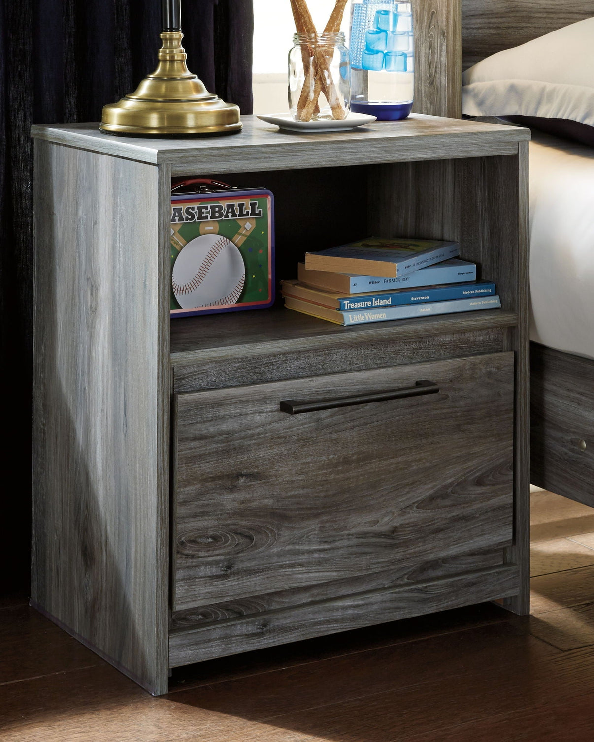 Baystorm - Panel Bedroom Set - Gray - Signature Design by Ashley® - 33