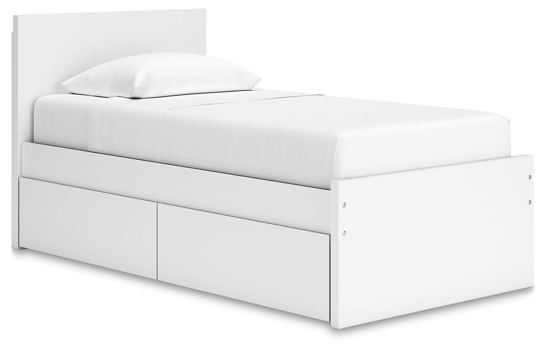 Onita - Panel Platform Bed, product view