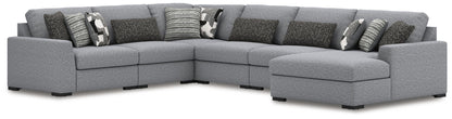 Bealton - Sectional - Benchcraft® - 9