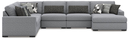 Bealton - Sectional - Benchcraft® - 25