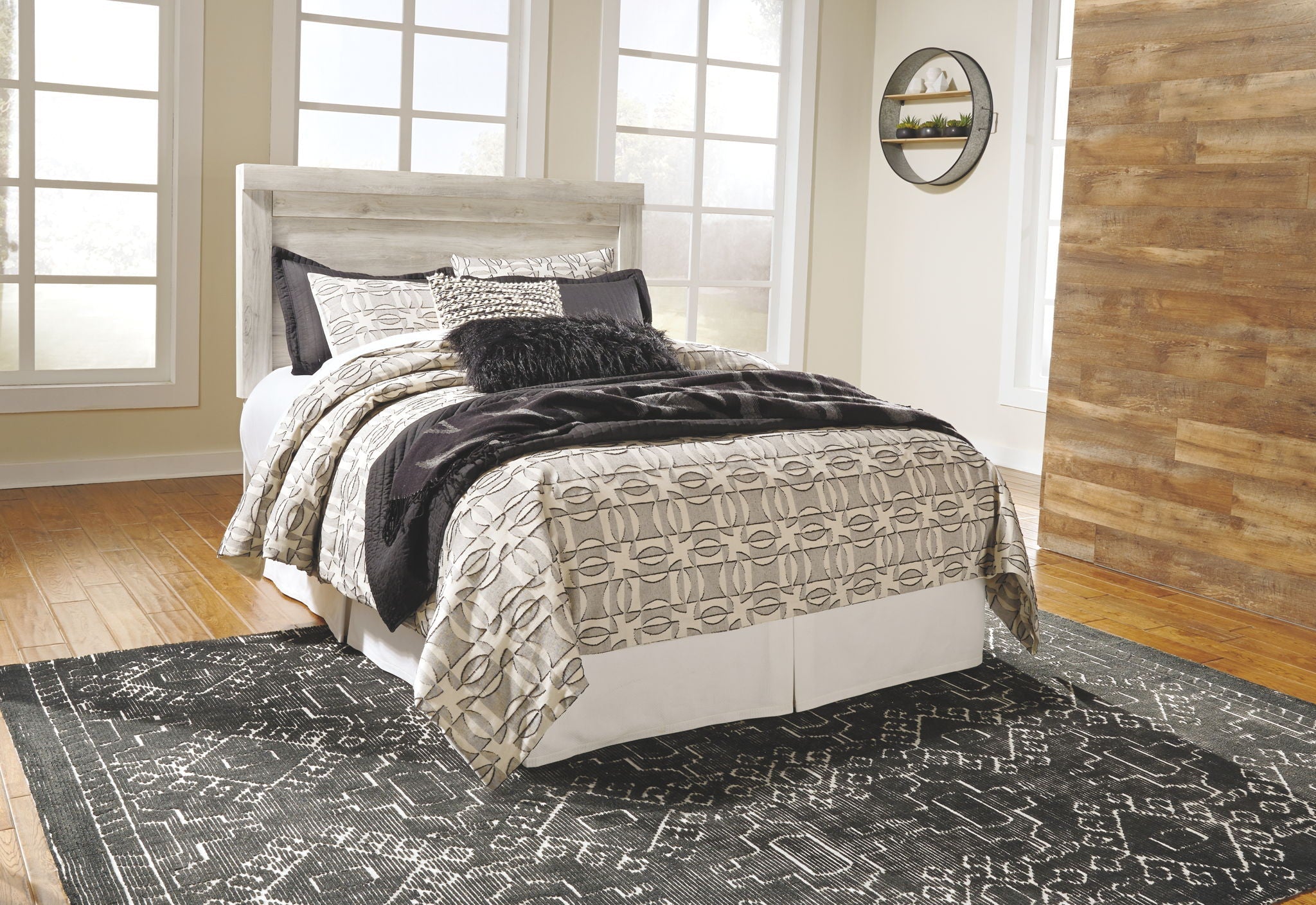 Bellaby - Panel Headboard With Bolt On Metal Frame - Signature Design by Ashley® - 1