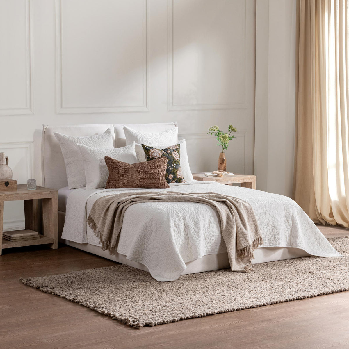 Berkshire - 3 Piece Queen Quilt Set - Linen Cloud - Villa - 2