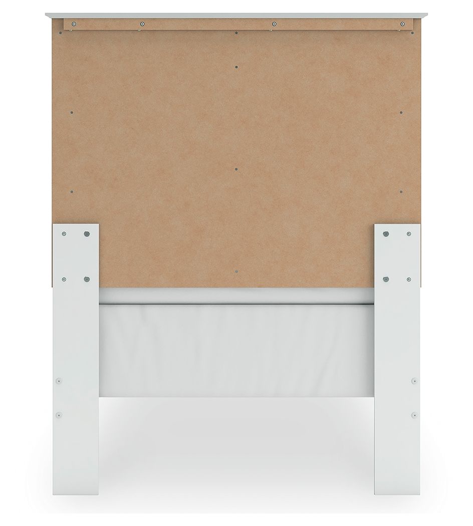 Bostwick Shoals - Panel Bed With Framed Footboard - Signature Design by Ashley® - 2