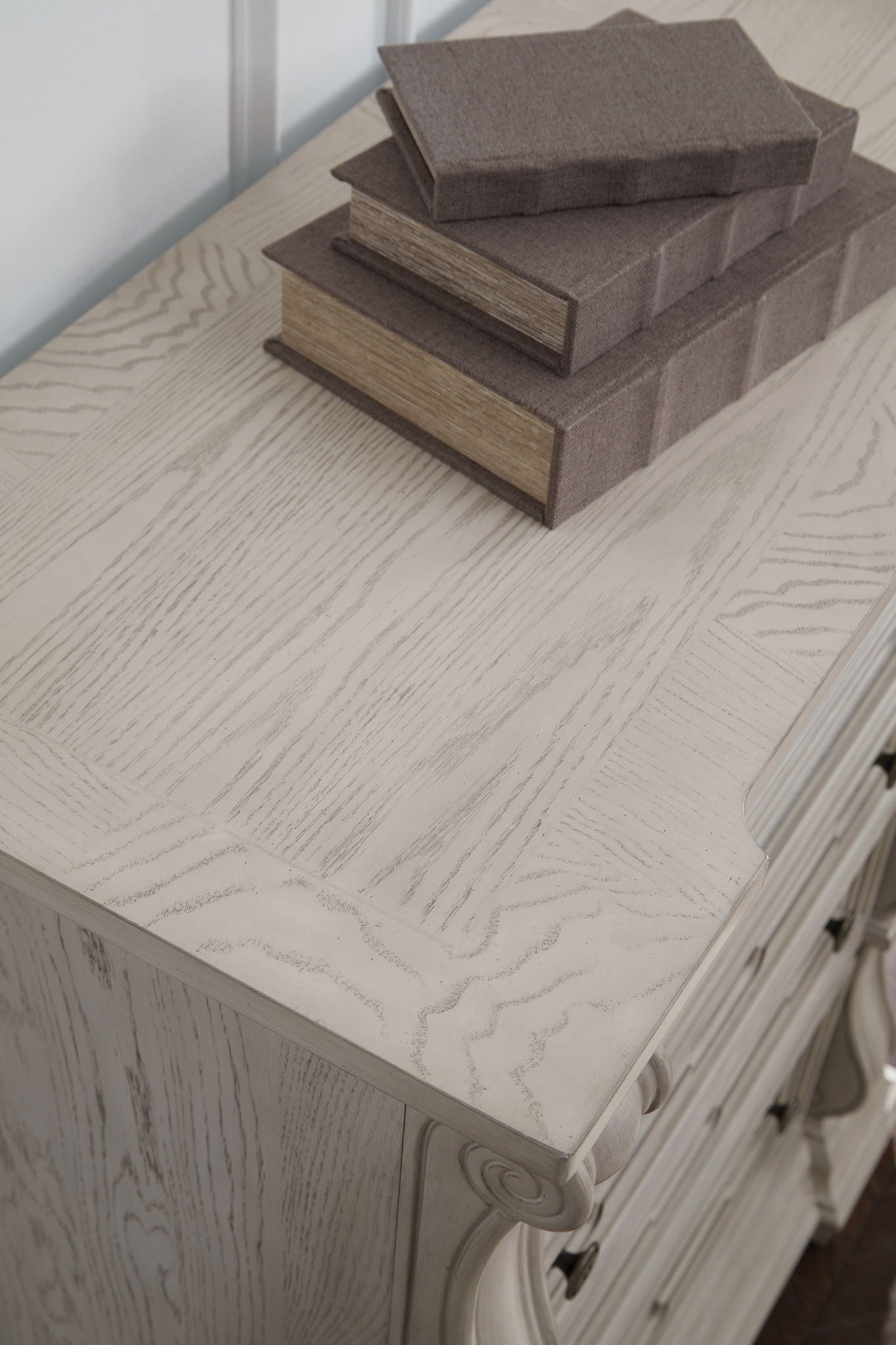 Bruchandi - Five Drawer Chest - Antique White - Signature Design by Ashley® - 7