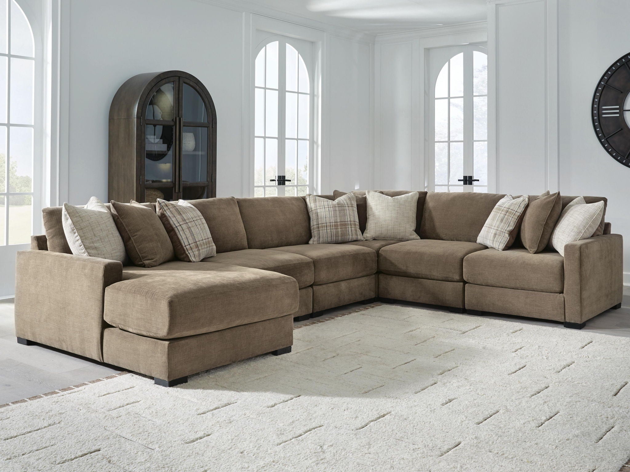 Camellia-Court - Sectional - Benchcraft® - 7