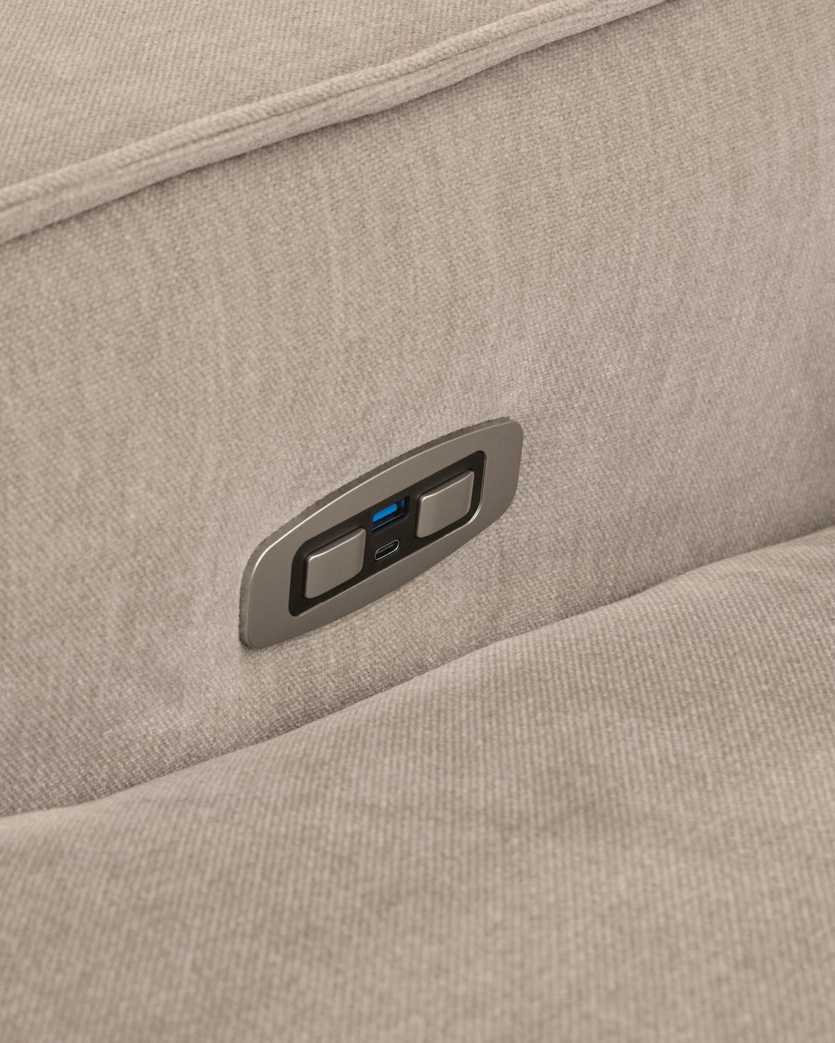 Carceri - 3-Piece Power Sectional Reclining Sofa With Armless Power Recliner - Cashmere - Benchcraft® - 2