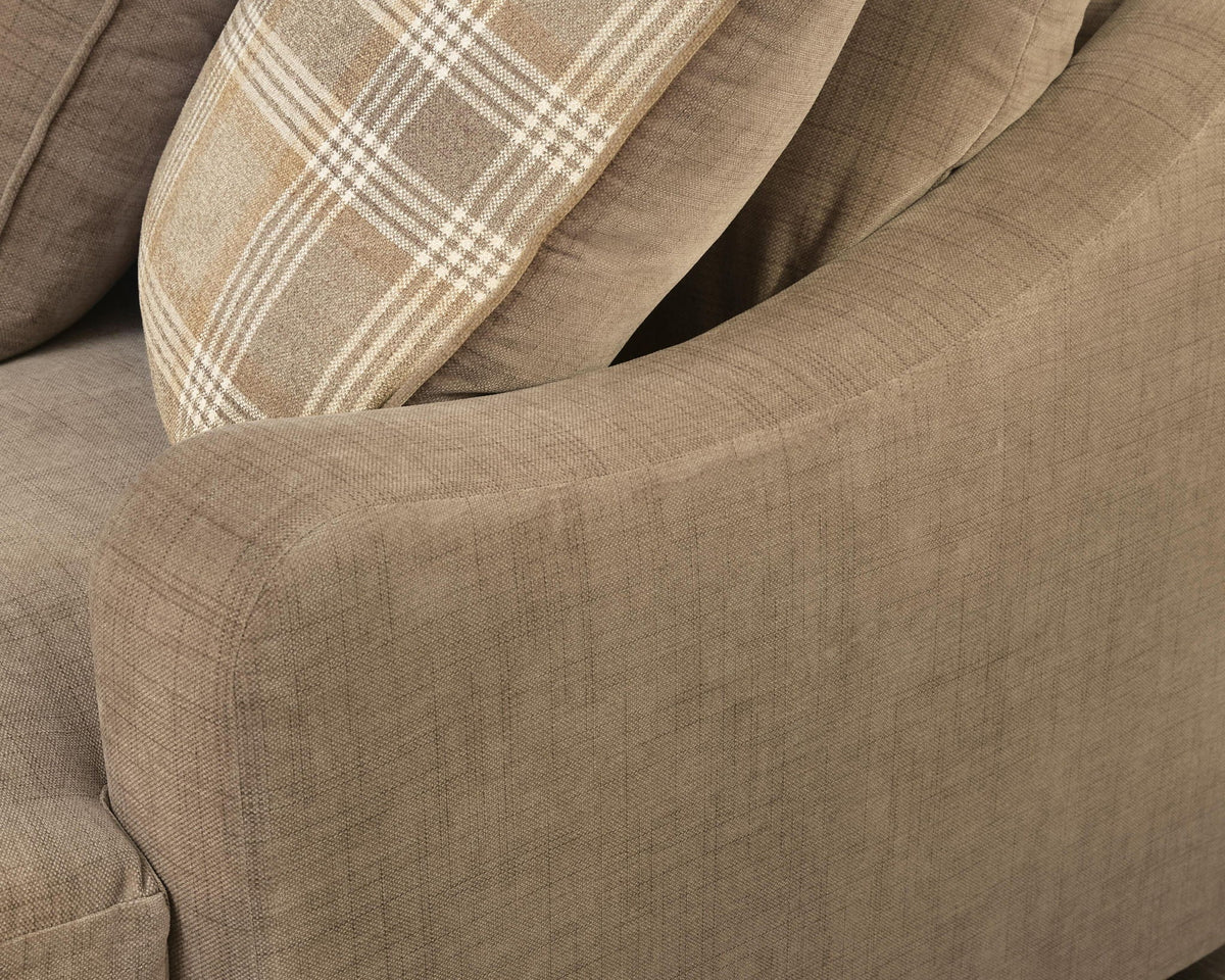 ChloeeAnne - Loveseat - Honey - Benchcraft® - 2