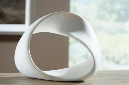Brickmoore Sculpture White, gallery image 5