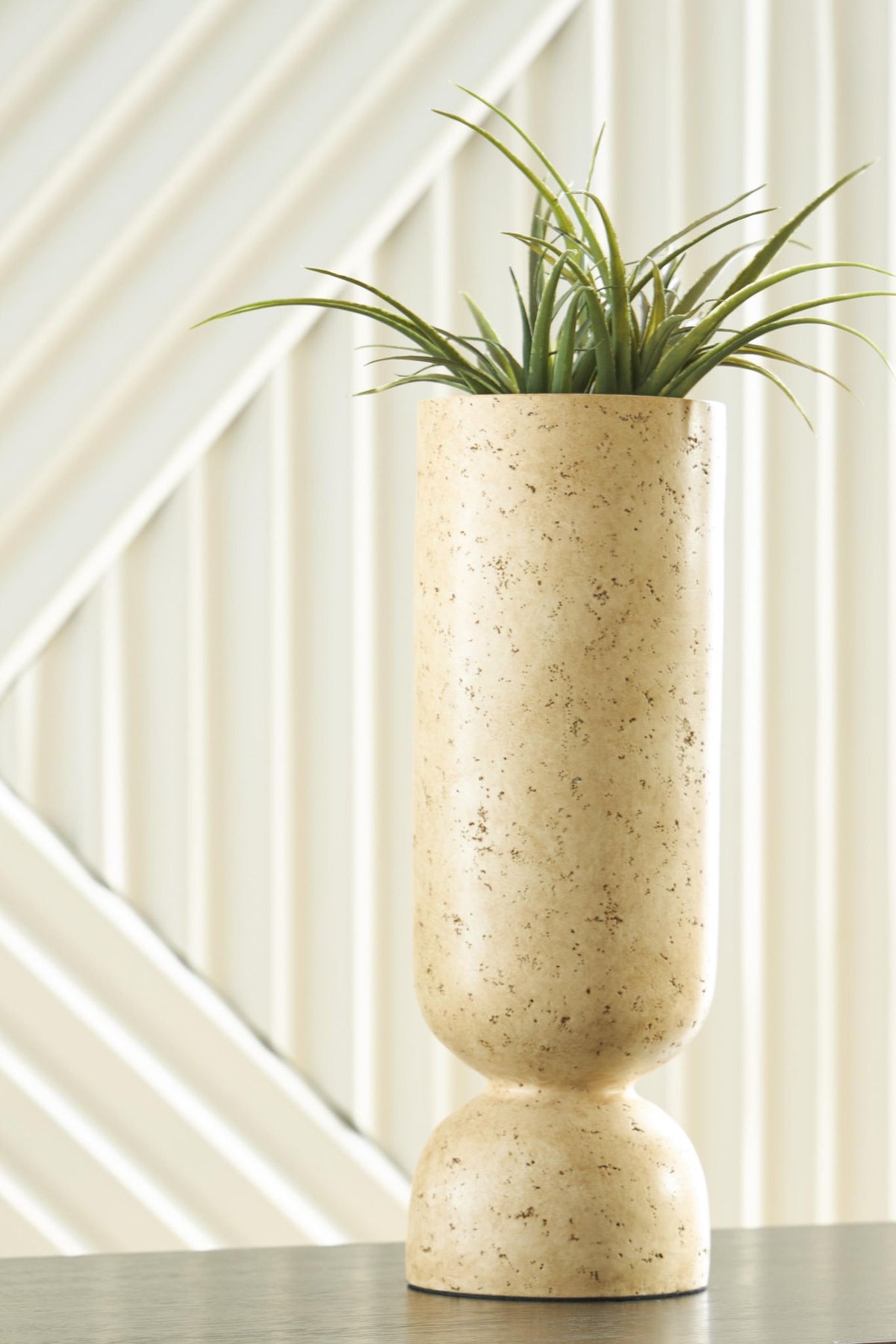 Bryons Vase, gallery image 7
