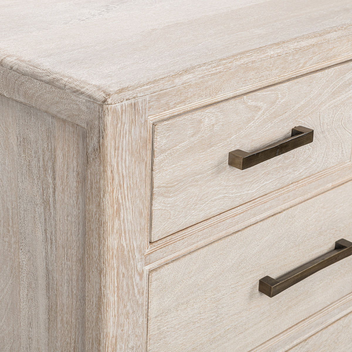 Westmont - 9 Drawers Dresser - Creamwood, alternate view 8 with metal