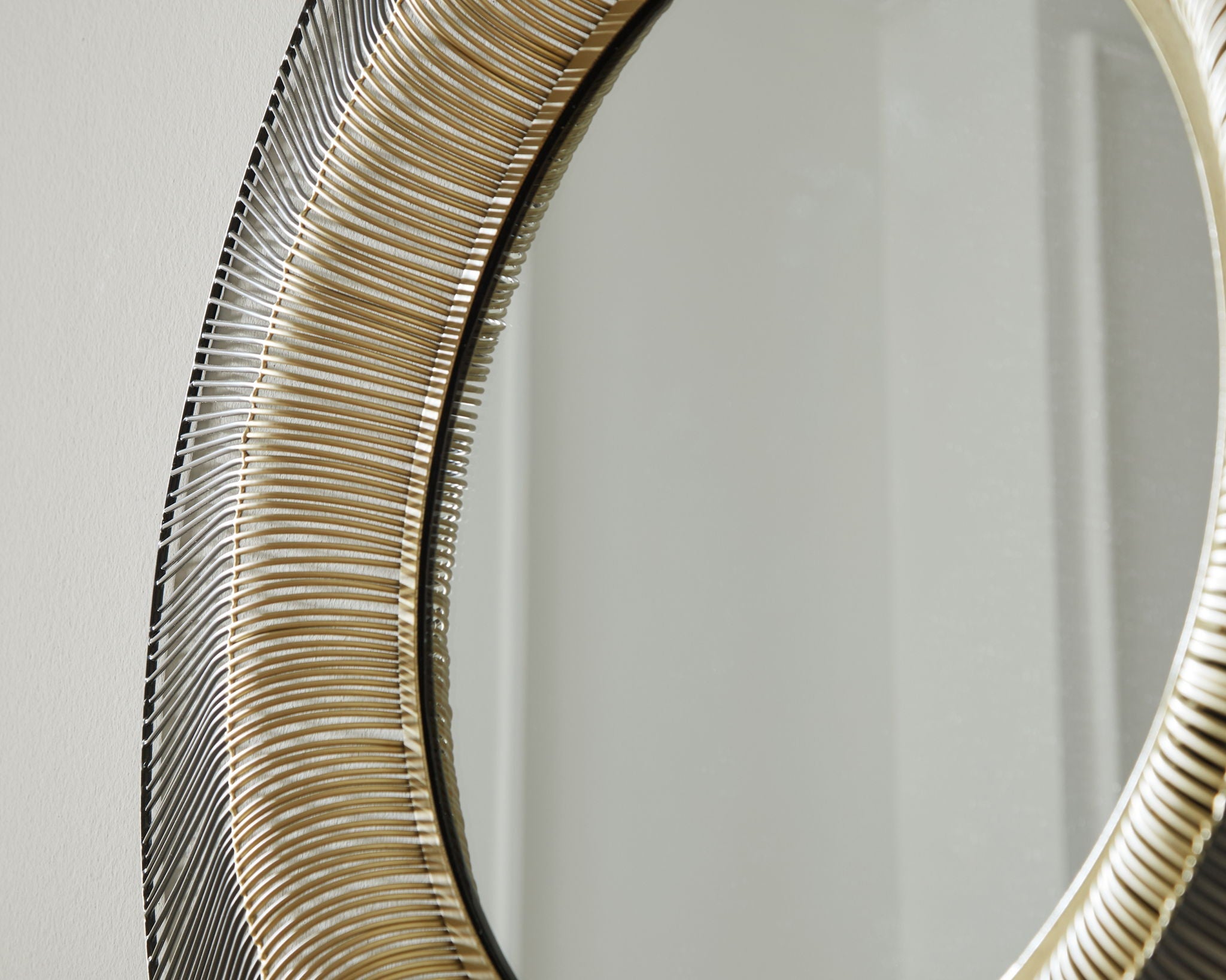 Dallmen - Accent Mirror - Black / Gold Finish - Signature Design by Ashley® - 5