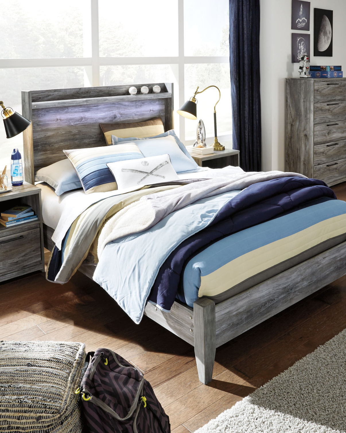 Baystorm - Panel Bed, alternate view 39