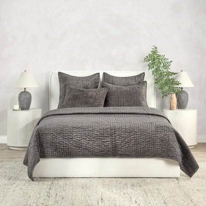 Bari - Velvet Quilt - Desert