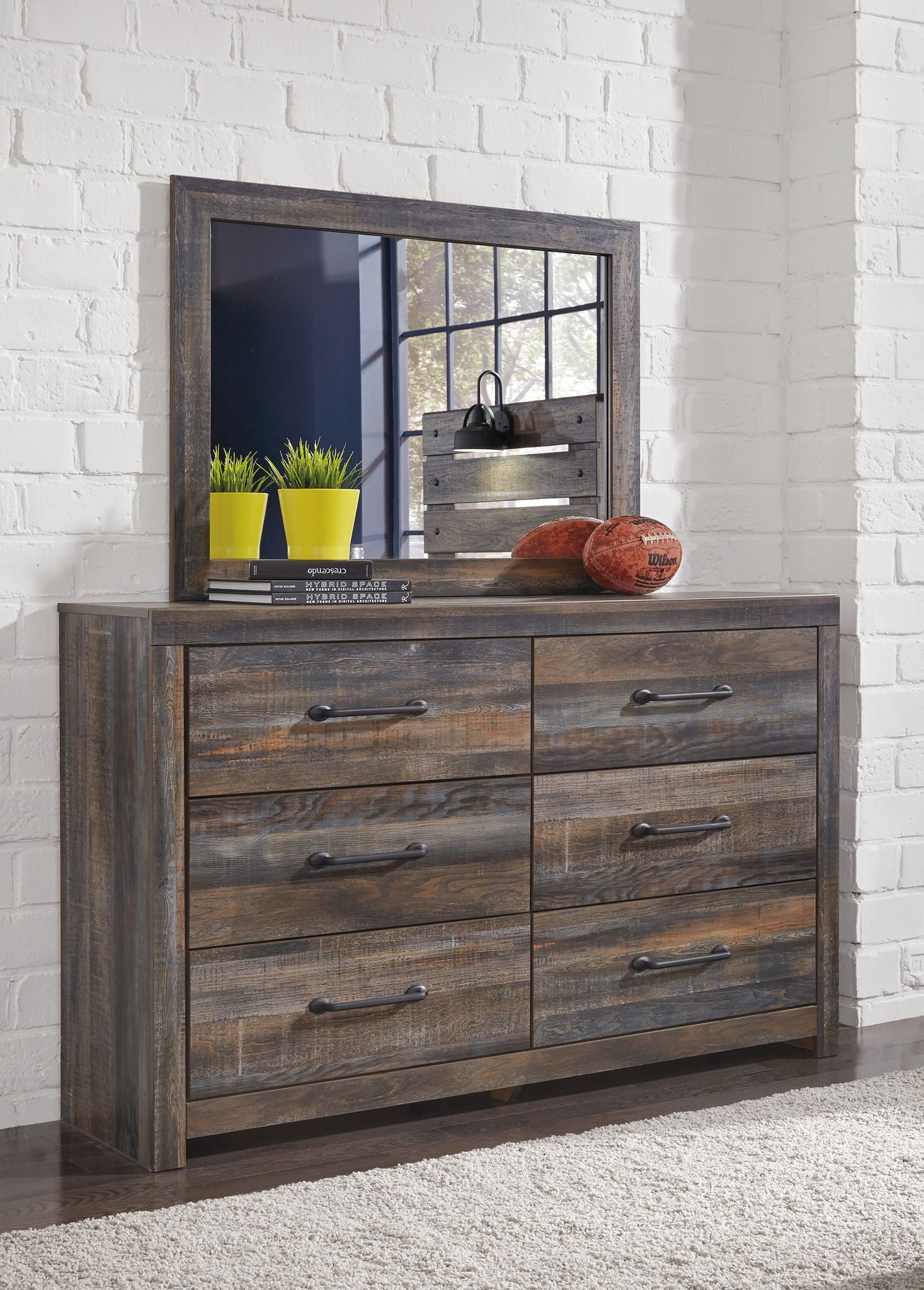 Drystan - Dresser, alternate view 12 with wood construction