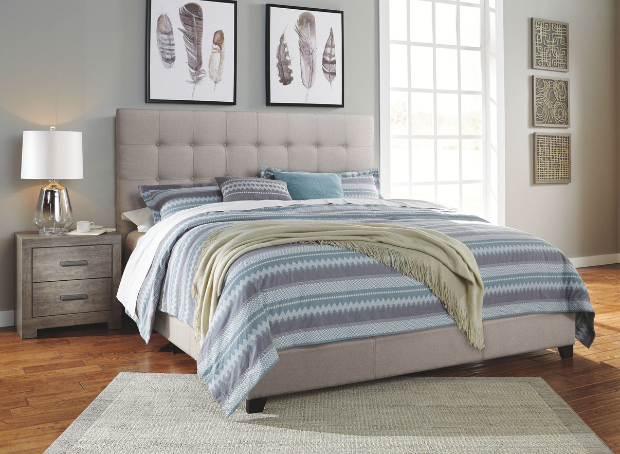 Dolante - Upholstered Bed, alternate view 6