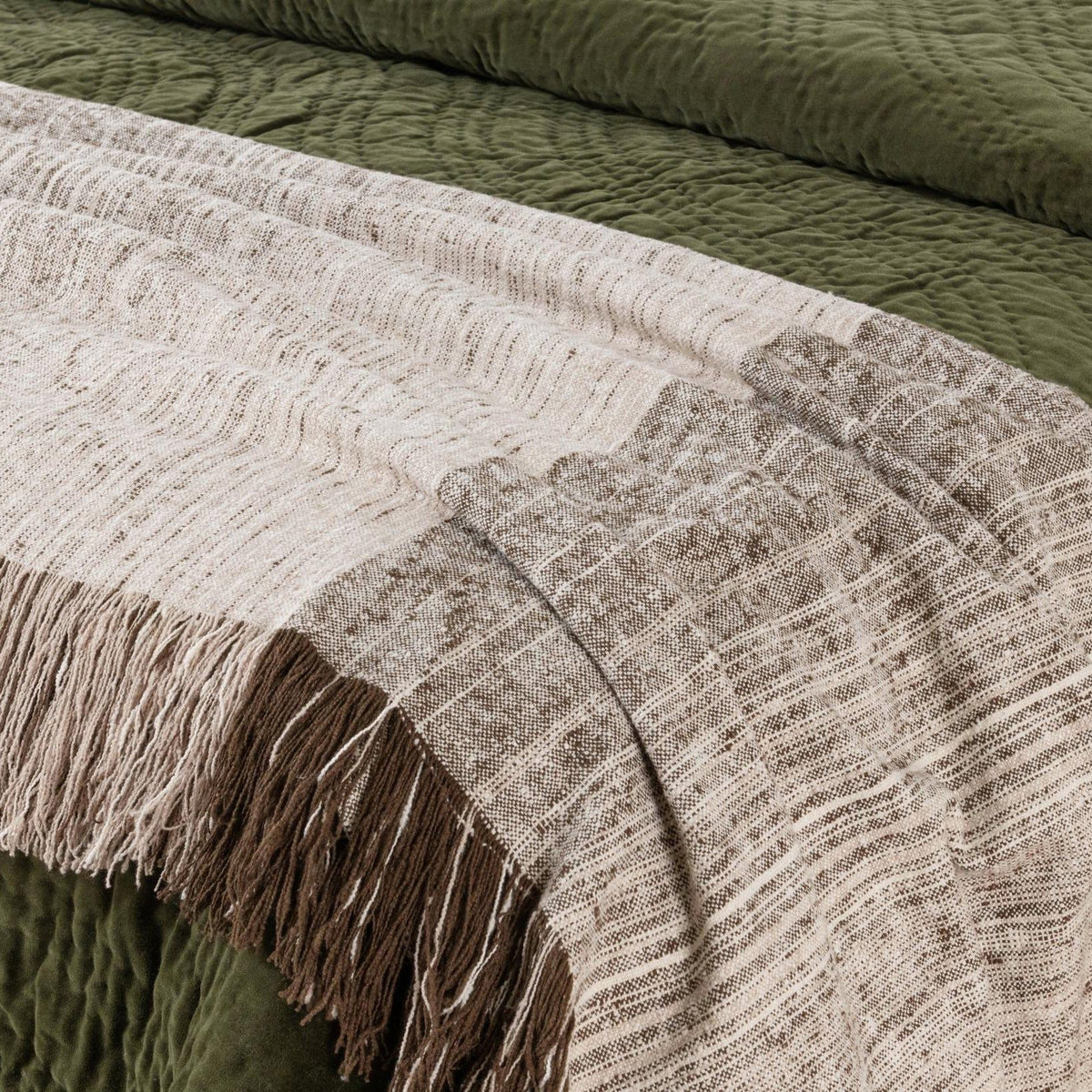 Elms - Velvet Quilt - Villa - 12