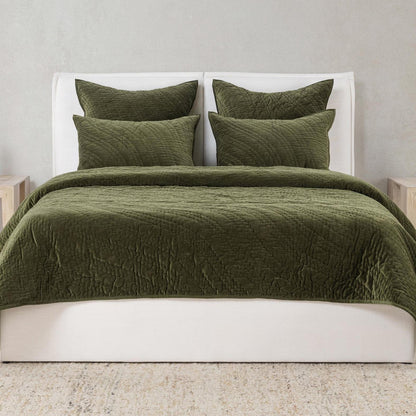 Elms - Velvet Quilt